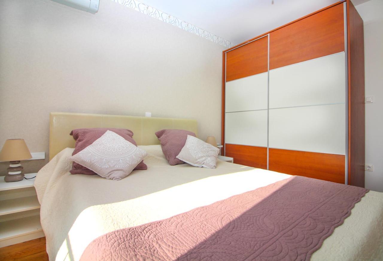 Vistamar Apartment Rogoznica  Exterior photo